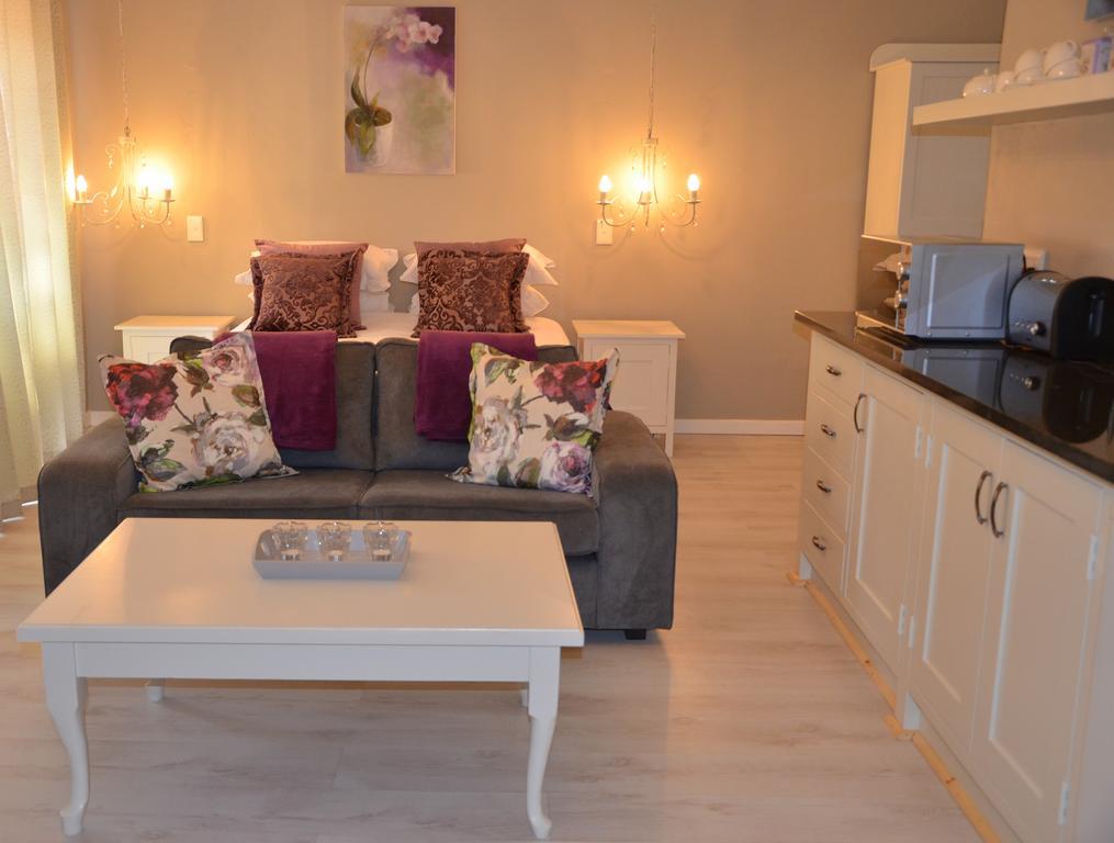 By The Way Guesthouse Clarens Room photo